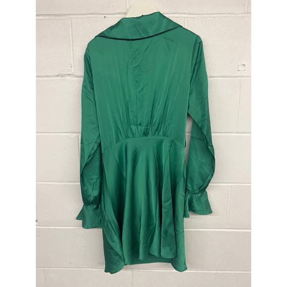 Spring and Mercer Sz L Emerald Green Long Bell Sleeve Satin Tie Front Mini Dress - Picture 4 of 4
